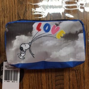 NWT LeSportsac x Snoopy cosmetic pouch